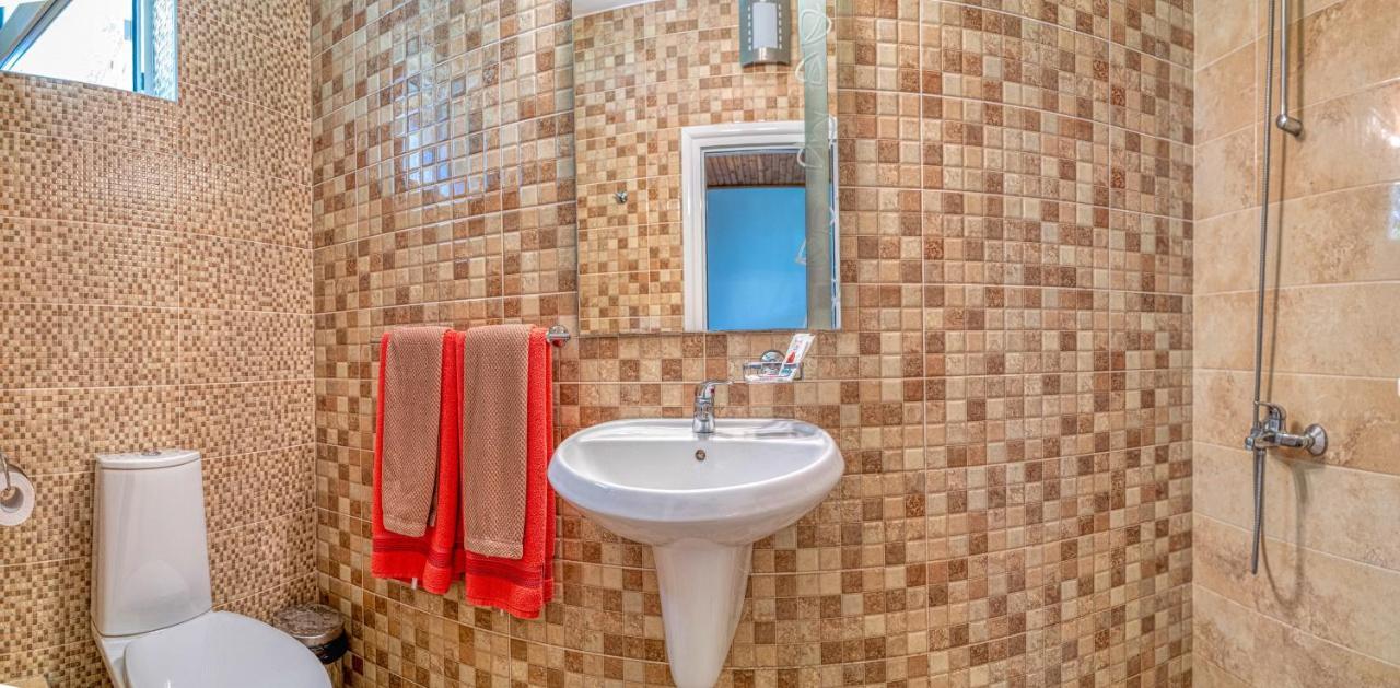 Крушун - Единствена На Метри От Водопадите, Krushun - The Only Stay Just Meters From The Waterfalls Krushuna Exterior photo