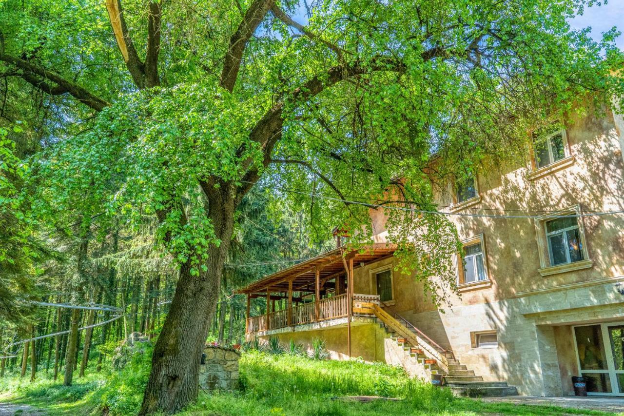 Крушун - Единствена На Метри От Водопадите, Krushun - The Only Stay Just Meters From The Waterfalls Krushuna Exterior photo